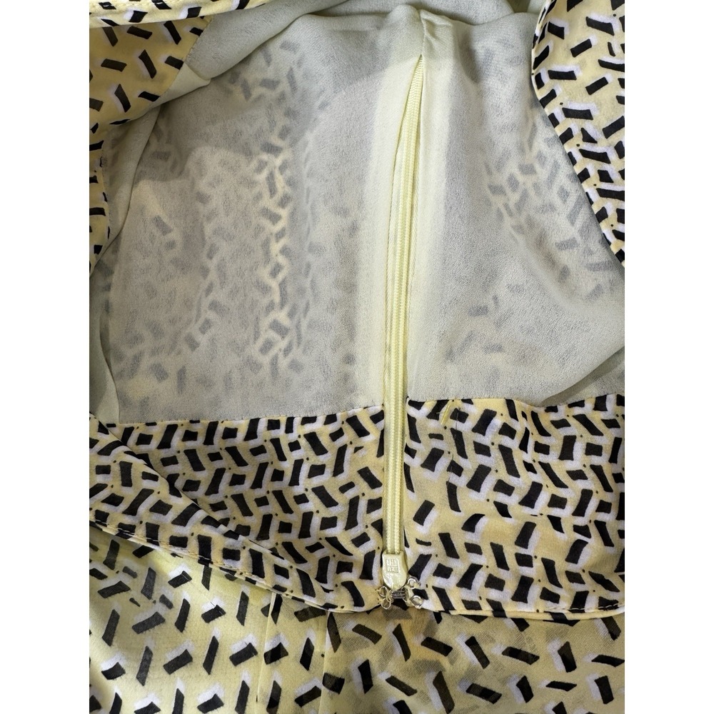 INC International Concepts Skirt Flowy Size 12‎ Yellow Geometric A-Line Lined - Picture 6 of 8